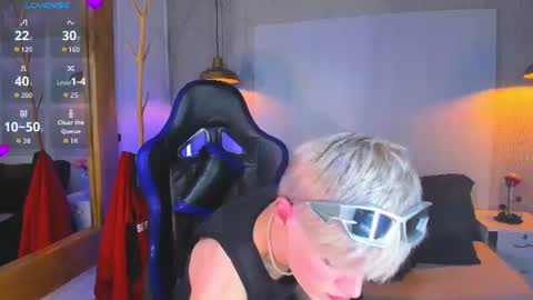 Snapshot of vladhellsing4 chatting on July 2026 02:41:01 PM Vlad online show from July 2026 02:41:01 PM
