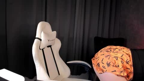 Snapshot of vladiturbo69 chatting on March 2026 04:06:01 AM vladi-turbo69 online show from March 2026 04:06:01 AM