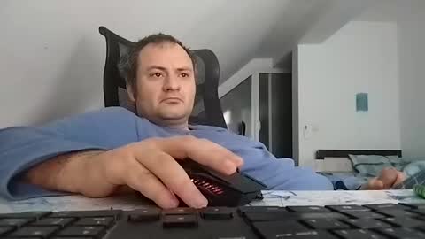 vladuhuh online show from February 2025 07:07:02 AM