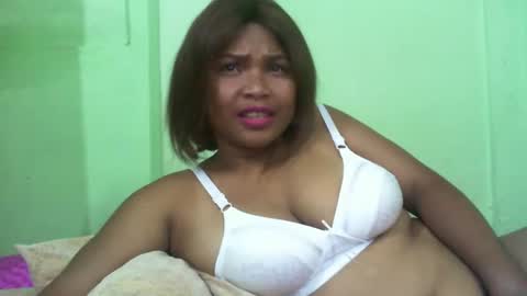 Snapshot of voagelle chatting on December 2025 01:20:02 PM voagelle online show from December 2025 01:20:02 PM