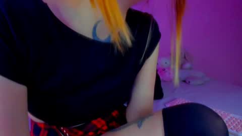 Snapshot of void_smokin chatting on April 2026 12:31:01 PM Gabriela online show from April 2026 12:31:01 PM