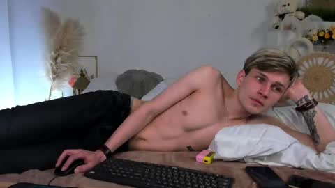 Snapshot of volan_starts chatting on February 2026 04:19:01 PM Dan online show from February 2026 04:19:01 PM