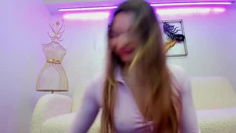 von_dee online show from November 2025 06:35:01 AM