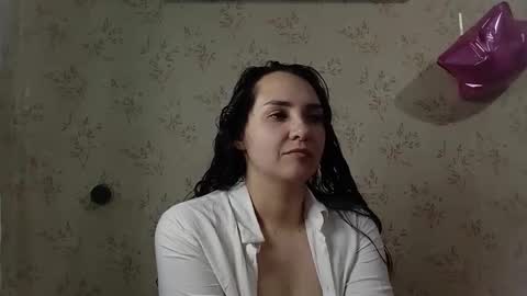 Snapshot of voulezvous_angel chatting on February 2026 06:21:02 AM voulezvous_angel online show from February 2026 06:21:02 AM