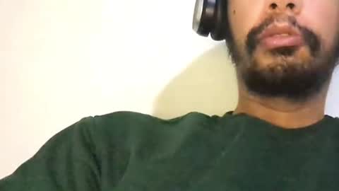 Snapshot of vredesbyrd5 chatting on November 2025 03:28:01 AM VRED online show from November 2025 03:28:01 AM