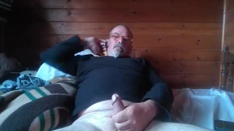 Snapshot of vuda77 chatting on February 2025 01:38:02 PM oscar online show from February 2025 01:38:02 PM