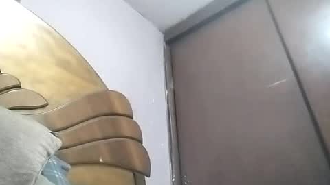 vujadetr online show from November 2025 08:09:01 PM