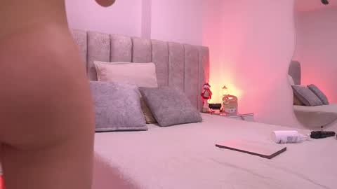 Violeta online show from December 2025 03:04:02 AM