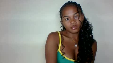vynarahot online show from May 2026 04:56:02 PM