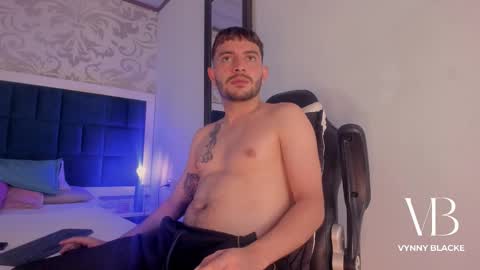 Snapshot of vynny_blacke_ chatting on March 2026 04:51:02 AM Vynny Blacke online show from March 2026 04:51:02 AM