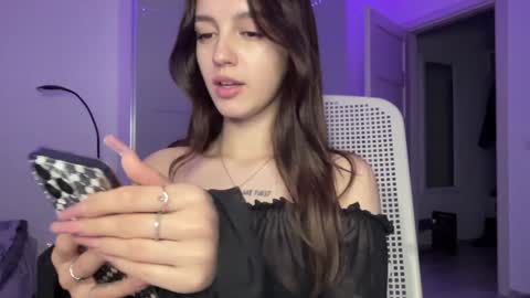 Snapshot of w33d7 chatting on December 2024 02:08:02 AM Alice Before pvt write to me in PM online show from December 2024 02:08:02 AM