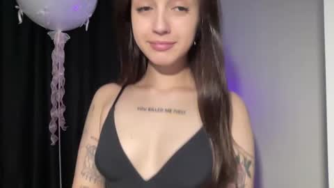 Snapshot of w33d7 chatting on February 2025 09:20:02 PM Alice Before pvt write to me in PM online show from February 2025 09:20:02 PM
