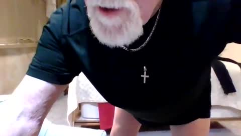 w3llbit online show from March 2025 06:44:01 AM