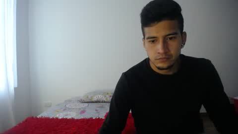 Snapshot of wade_wil chatting on March 2025 09:54:02 PM wade and antonella online show from March 2025 09:54:02 PM