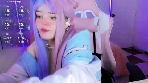 Snapshot of waifumochi_chan chatting on September 2025 11:59:02 PM online show from September 2025 11:59:02 PM