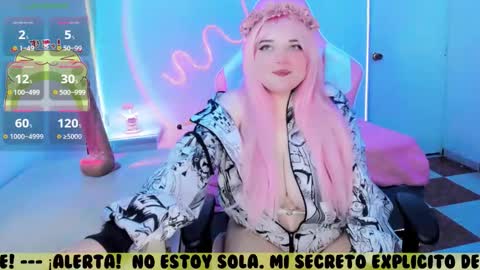 Snapshot of waifumochi_chan chatting on December 2025 02:42:01 AM online show from December 2025 02:42:01 AM