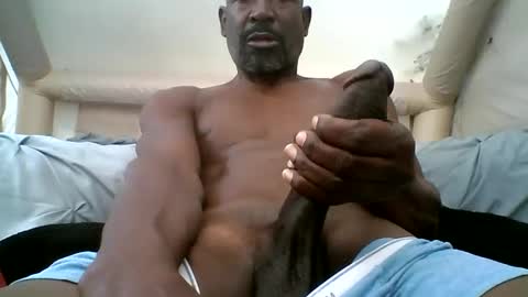 Snapshot of waleswusup chatting on October 2025 04:59:01 PM Champion Lover online show from October 2025 04:59:01 PM