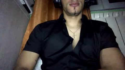 Snapshot of wali170097 chatting on January 2025 08:37:01 PM ghhhgh online show from January 2025 08:37:01 PM