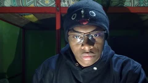 Snapshot of walltazv chatting on March 2026 03:00:01 AM Kentaro online show from March 2026 03:00:01 AM