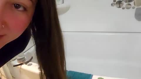 Walnut4u online show from January 2025 05:23:01 AM