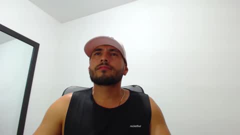 Snapshot of walter_brownn01 chatting on January 2025 12:38:01 AM WALTER BROWN online show from January 2025 12:38:01 AM