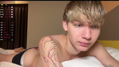 Mark and Tom online show from April 2026 09:48:01 PM