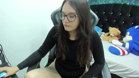 Snapshot of wanda_sg chatting on January 2025 07:42:01 PM Alexandra online show from January 2025 07:42:01 PM