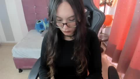 Alexandra online show from June 2026 07:19:01 PM