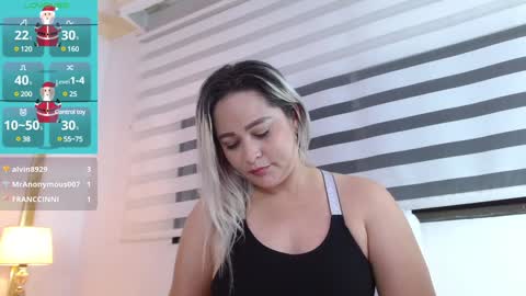 Snapshot of wandahairymilf chatting on January 2025 09:30:01 AM Wanda online show from January 2025 09:30:01 AM