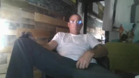 Snapshot of wantmymantofukme chatting on October 2025 05:30:01 PM wantmymantofukme online show from October 2025 05:30:01 PM
