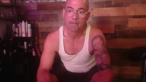 Snapshot of wantmymantofukme chatting on October 2025 04:40:02 PM wantmymantofukme online show from October 2025 04:40:02 PM