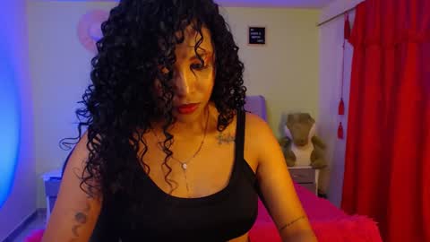 Snapshot of warisgoddes chatting on December 2024 11:07:01 PM EMILY online show from December 2024 11:07:01 PM