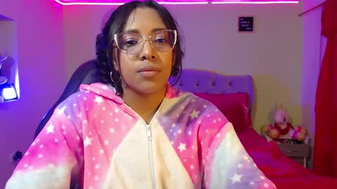 Snapshot of warisgoddes chatting on December 2024 10:24:01 AM EMILY online show from December 2024 10:24:01 AM