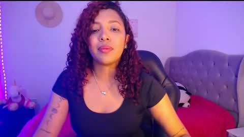 Snapshot of warisgoddes chatting on September 2025 06:26:02 AM EMILY online show from September 2025 06:26:02 AM