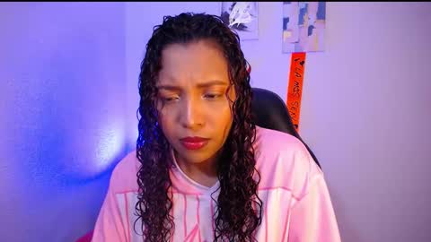 Snapshot of warisgoddes chatting on October 2025 12:14:02 PM EMILY online show from October 2025 12:14:02 PM