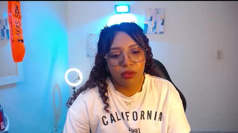 Snapshot of warisgoddes chatting on March 2026 02:48:01 AM EMILY online show from March 2026 02:48:01 AM