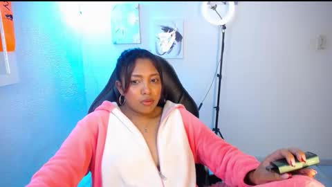 Snapshot of warisgoddes chatting on April 2026 12:29:02 PM EMILY online show from April 2026 12:29:02 PM