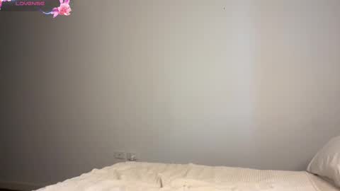 Snapshot of wasianbby chatting on February 2025 11:26:02 PM Hey my name is Mila Girl next door x online show from February 2025 11:26:02 PM