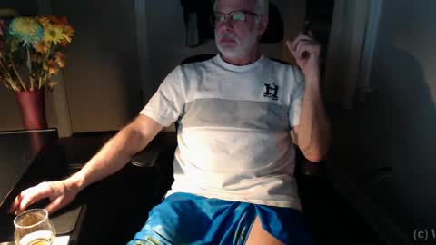 Snapshot of wasted_daze_ chatting on March 2025 03:06:01 AM wasted_daze_ online show from March 2025 03:06:01 AM