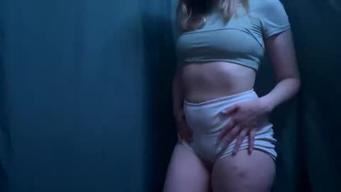 Snapshot of watchandwantme chatting on April 2026 04:15:01 AM watchandwantme online show from April 2026 04:15:01 AM