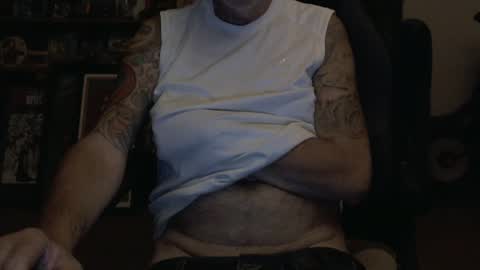 Snapshot of waterfire420 chatting on January 2025 02:19:02 AM waterfire420 online show from January 2025 02:19:02 AM