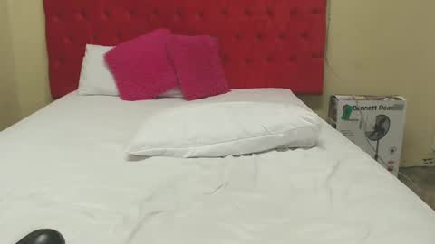 watermellon69 online show from February 2025 09:25:02 PM