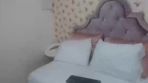 Snapshot of watson_crystal00 chatting on March 2026 01:17:01 PM Milf Latina online show from March 2026 01:17:01 PM