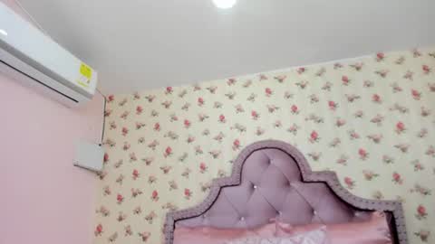 Milf Latina online show from July 2026 01:06:02 PM