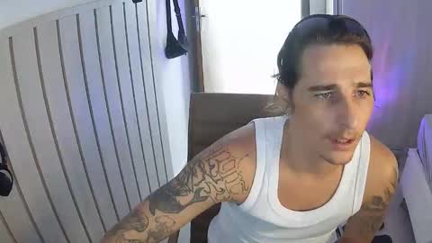 Snapshot of wave_boyy chatting on March 2026 01:44:02 PM wave_boyy online show from March 2026 01:44:02 PM