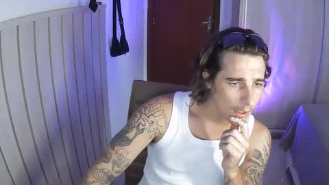 Snapshot of wave_boyy chatting on April 2026 10:49:02 AM wave_boyy online show from April 2026 10:49:02 AM