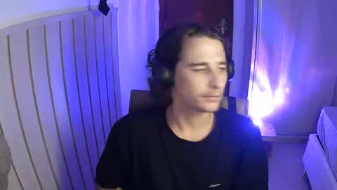 Snapshot of wave_boyy chatting on April 2026 01:47:01 AM wave_boyy online show from April 2026 01:47:01 AM