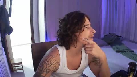 Snapshot of wave_boyy chatting on April 2026 09:12:02 PM wave_boyy online show from April 2026 09:12:02 PM