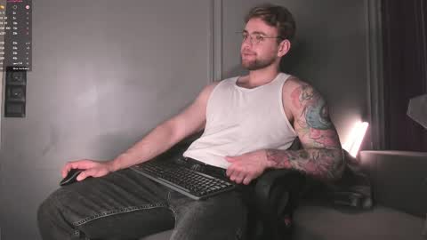 Snapshot of waynemiller_ chatting on March 2026 05:04:01 AM Wayne online show from March 2026 05:04:01 AM