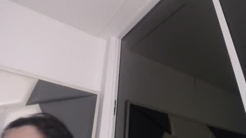 Trixie 3 online show from October 2025 04:19:01 PM